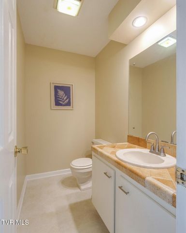 605 Redstone Drive Apt 21, Bristol, TN 37620