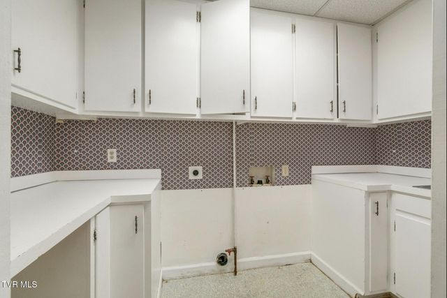 605 Redstone Drive Apt 21, Bristol, TN 37620