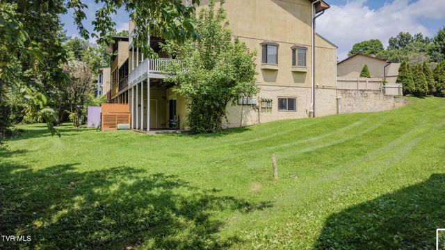 605 Redstone Drive Apt 21, Bristol, TN 37620