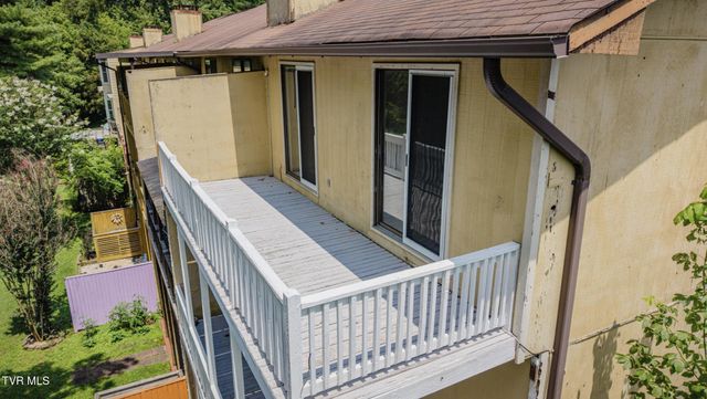 605 Redstone Drive Apt 21, Bristol, TN 37620