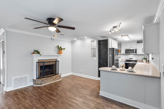 236 Pleasant Street, Fort Walton Beach, FL 32548