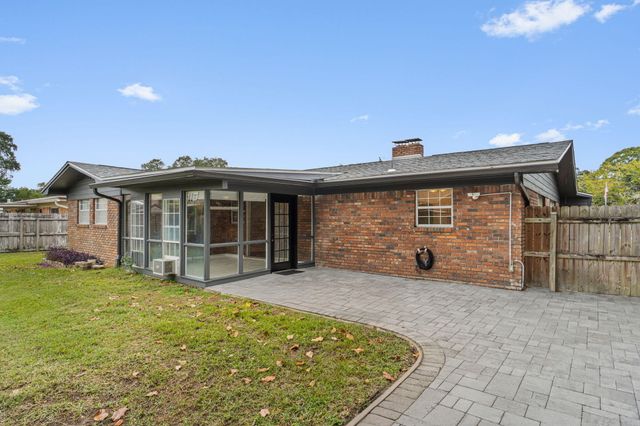 236 Pleasant Street, Fort Walton Beach, FL 32548