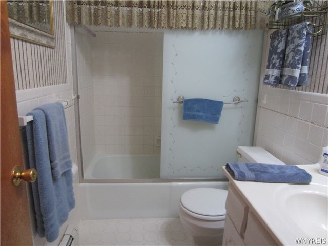 1176 Indian Church Road 24, West Seneca, NY 14224