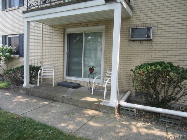 1176 Indian Church Road 24, West Seneca, NY 14224
