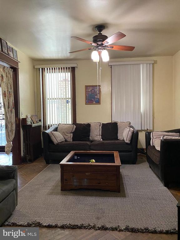 1307 BUCHANAN ST NW, Washington, DC 20011