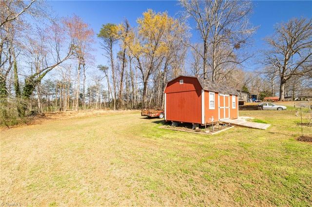 1067 Nc Highway 87, Reidsville, NC 27320