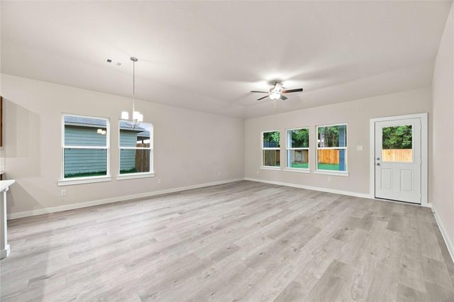 513 Johnson Street, Dayton, TX 77535