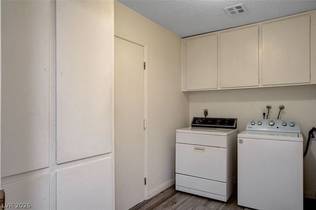 2457 El Paseo Circle, Las Vegas, NV 89121