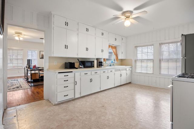 201 Rose ST, Buda, TX 78610