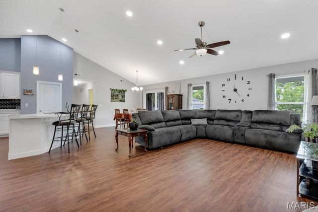 207 E Foreman Street, Jonesburg, MO 63351