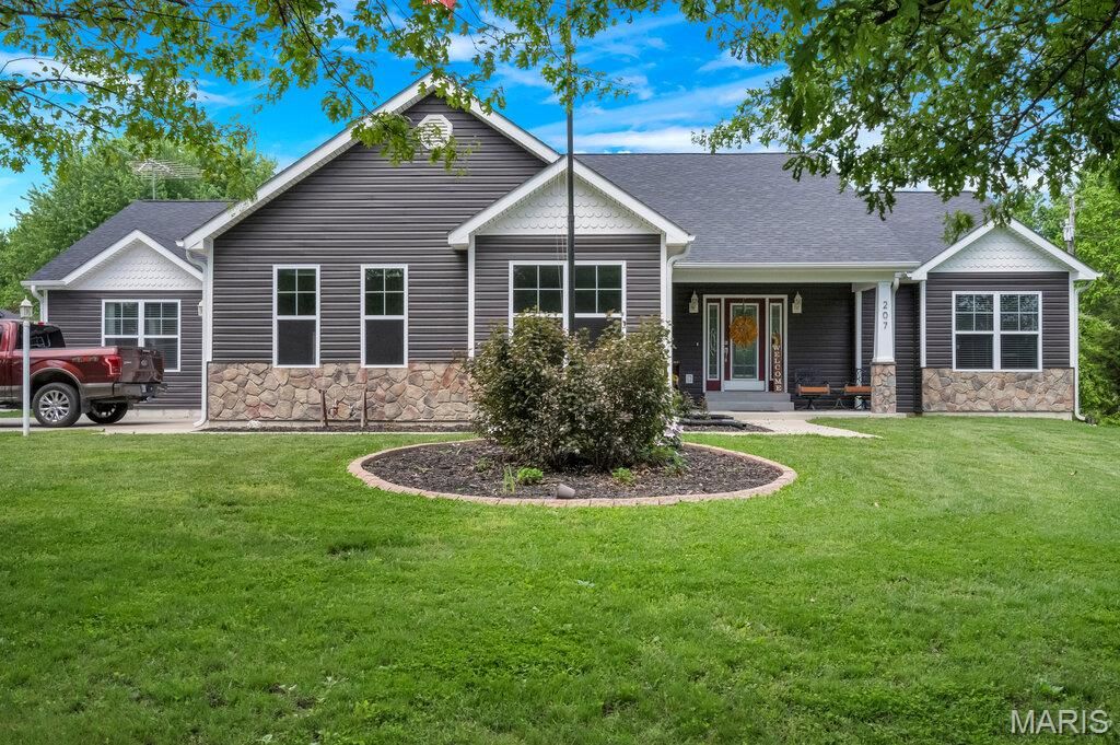 207 E Foreman Street, Jonesburg, MO 63351