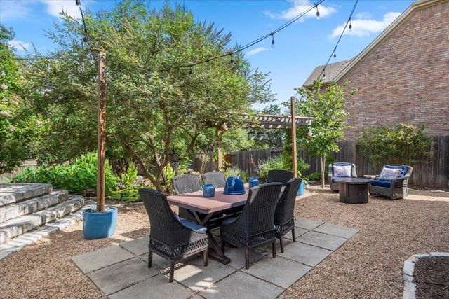 7600 Covered Bridge DR, Austin, TX 78736