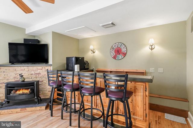 51 LINDEN DR, Blackwood, NJ 08012