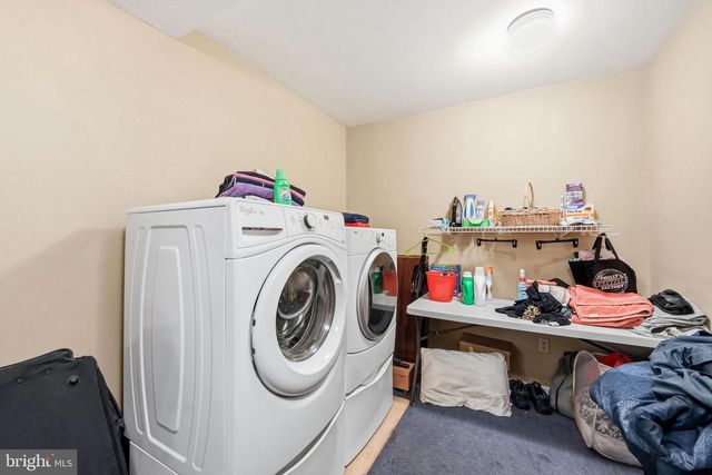 51 LINDEN DR, Blackwood, NJ 08012