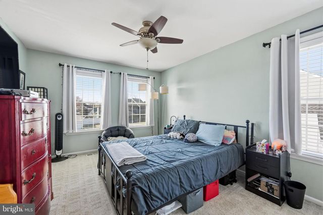 51 LINDEN DR, Blackwood, NJ 08012