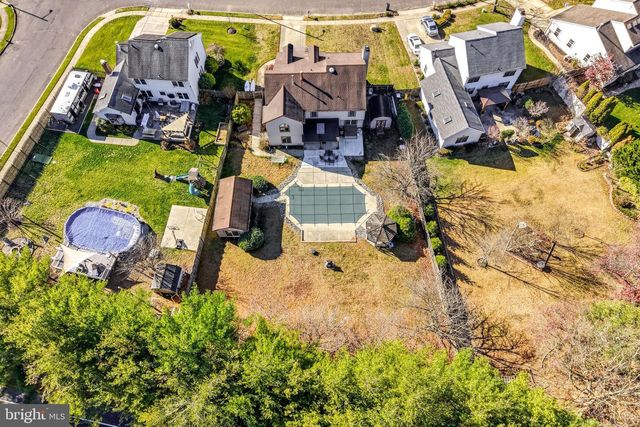 51 LINDEN DR, Blackwood, NJ 08012