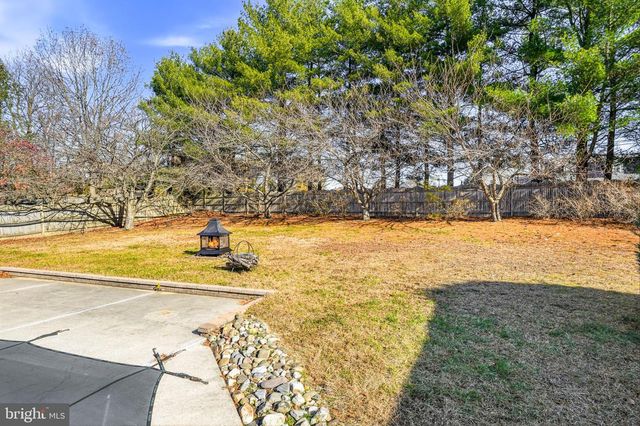 51 LINDEN DR, Blackwood, NJ 08012