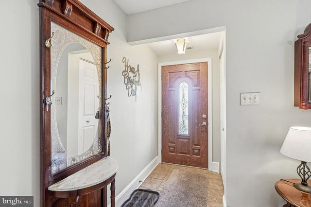 51 LINDEN DR, Blackwood, NJ 08012