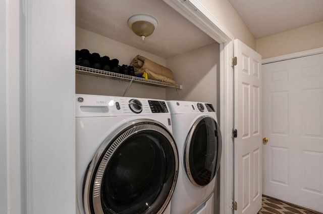 2534 E Linwood Street, Springfield, MO 65804