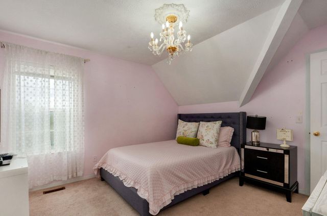 2534 E Linwood Street, Springfield, MO 65804