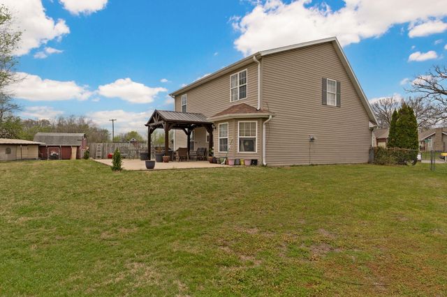2534 E Linwood Street, Springfield, MO 65804