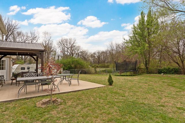 2534 E Linwood Street, Springfield, MO 65804