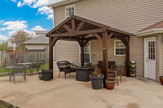 2534 E Linwood Street, Springfield, MO 65804