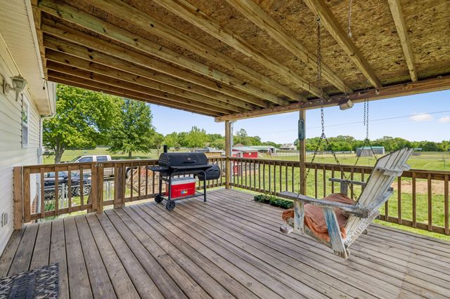 1044 Robert Elder Ct, Cedar Hill, TN 37032