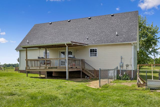 1044 Robert Elder Ct, Cedar Hill, TN 37032