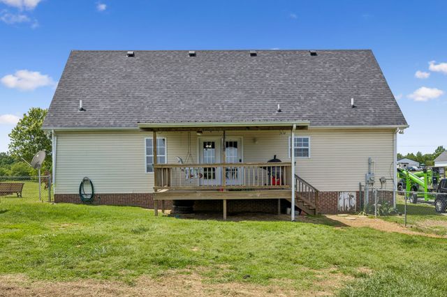 1044 Robert Elder Ct, Cedar Hill, TN 37032
