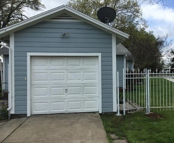 1720 Grand Avenue, Fort Worth, TX 76164