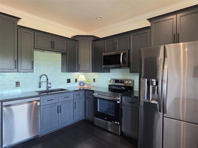 640 18th Street, San Leon, TX 77539