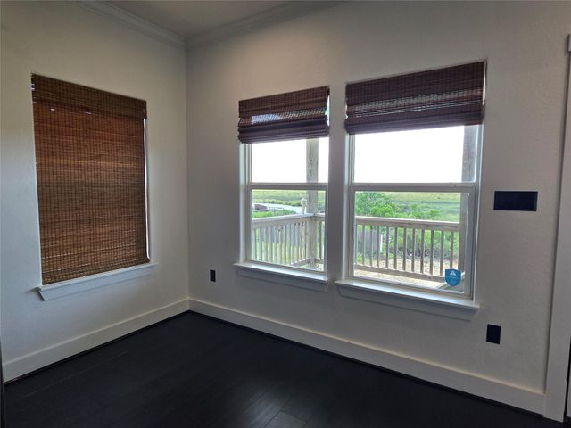 640 18th Street, San Leon, TX 77539