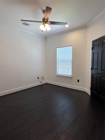 640 18th Street, San Leon, TX 77539