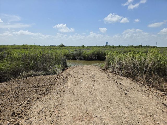 640 18th Street, San Leon, TX 77539
