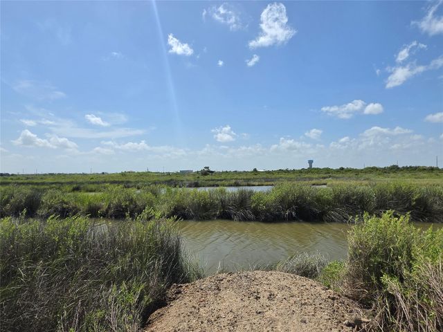 640 18th Street, San Leon, TX 77539