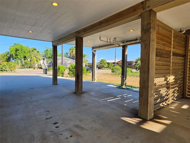 640 18th Street, San Leon, TX 77539
