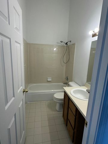 7727 Bay Tree Drive, Ypsilanti, MI 48197