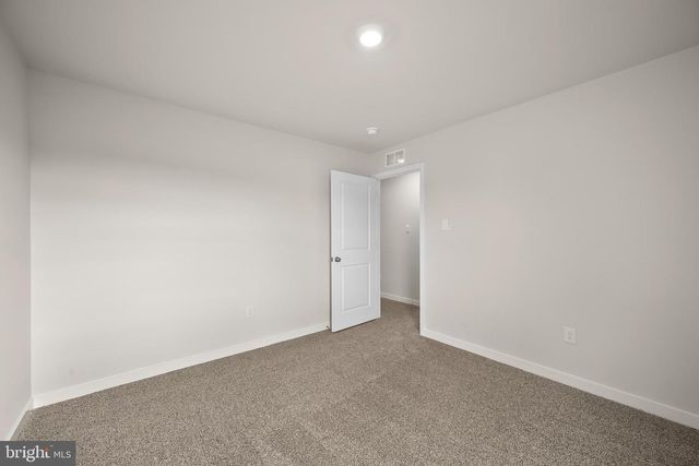 293 ECLIPSE ST, Charles Town, WV 25414