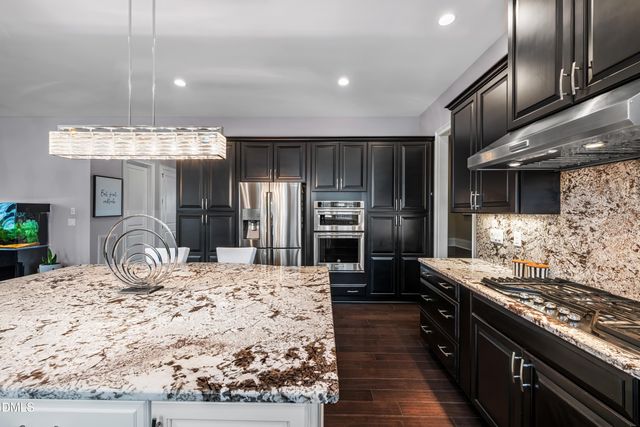 2817 Flora Oaks Way, Apex, NC 27523