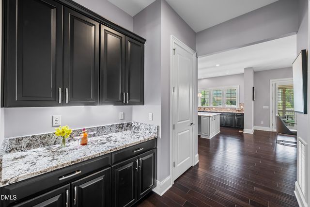 2817 Flora Oaks Way, Apex, NC 27523
