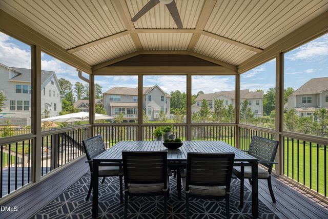 2817 Flora Oaks Way, Apex, NC 27523
