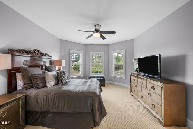 2817 Flora Oaks Way, Apex, NC 27523