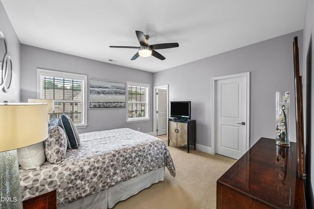 2817 Flora Oaks Way, Apex, NC 27523