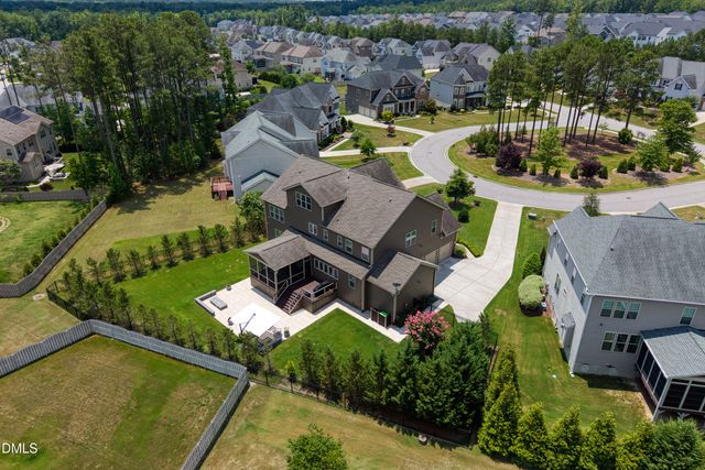 2817 Flora Oaks Way, Apex, NC 27523