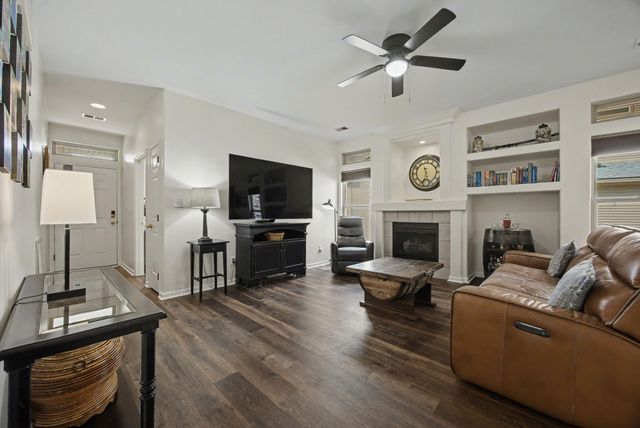 120 St Augustine Court, Georgetown, KY 40324