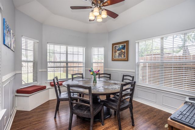 908 Wheeler Creek Drive, Gainesville, TX 76240