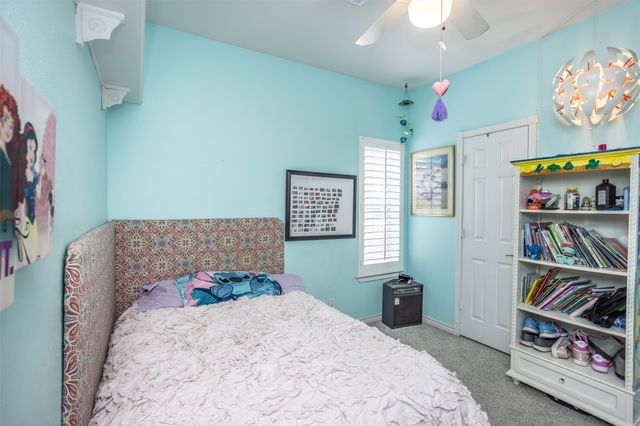 908 Wheeler Creek Drive, Gainesville, TX 76240