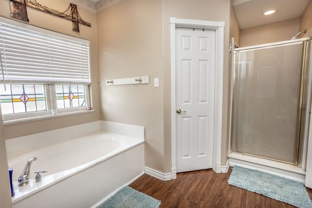 908 Wheeler Creek Drive, Gainesville, TX 76240