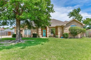908 Wheeler Creek Drive, Gainesville, TX 76240
